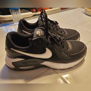 Nike Air Max Womens Size 8